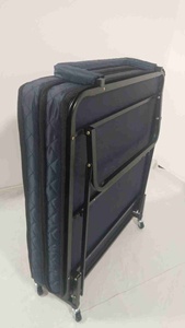 Lit pliant haute qualité et <span class=keywords><strong>confortable</strong></span> lit <span class=keywords><strong>d</strong></span>'<span class=keywords><strong>appoint</strong></span> à roulettes avec matelas en mousse pour hôtel maison - Product Image 2