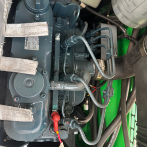 Chargeur utilitaire compact sur chenilles Cougars CG1050 1000lbs <span class=keywords><strong>Dingo</strong></span> avec moteur EPA - Product Image 2