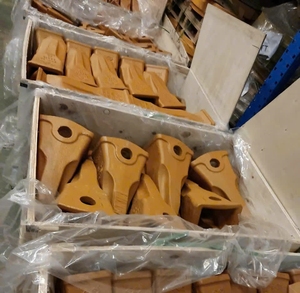 MX8ฟันถังขุดแบบมาตรฐานสำหรับช่วงของรถขุดขนาด20ตัน - Product Image 1