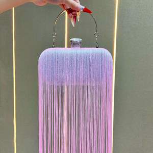 กระเป๋าคลัตช์โพลีเอสเตอร์มีพู่ห้อยกระเป๋าแฟชั่นสำหรับผู้หญิง7สีเหมาะกับทุกการใช้งานทุกวัน - Product Image 5