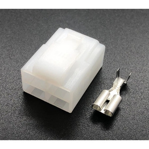 Conector de 4 pines de 6.3 mm para auto, DJ7042-6.3-21, macho y hembra, plástico blanco, conector en T - Product Image 1