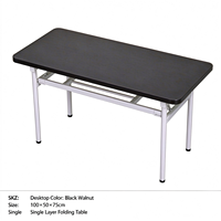Table de formation pliante rectangulaire en placage mélaminé avec structure en fer, réglable et peu encombrante, idéale pour bureau et salle de réunion