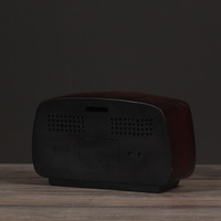 Nordic Vintage Resin Crafts Old Radio Mobilier de bar de style nostalgique pour les décorations de bureau et de maison