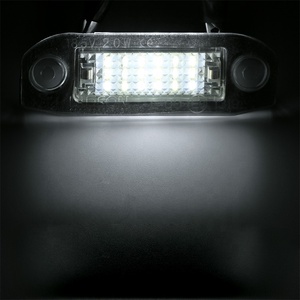 Prix de gros LED plaque d'immatriculation lampe voiture lumières pour VOLVO S80 V70 XC60 XC70 XC90 V50 S40 C30 plastique 12V Volvo <span class=keywords><strong>Automobile</strong></span> - Product Image 4