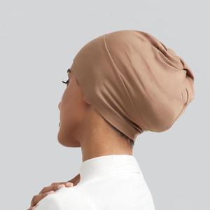 ฮิญาบคลุมผมสีพื้นแบบสวม ยูนิเซ็กซ์ สำหรับชาวมุสลิม เนื้อผ้านุ่ม ปรับแต่งได้ ใส่สบาย น้ำหนักเบา ระบายอากาศดี นุ่มสบาย สไตล์อิสลาม - Product Image 1