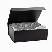 Boîtes d'emballage de luxe pour perruques de cheveux humains fantaisie en dentelle tressée en forme de livre avec revêtement UV personnalisé et feuille d'or, ensemble avec sac en satin