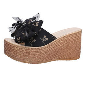 Nouvelles pantoufles compensées pour femmes, version coréenne, avec nœud papillon et fleur, talons hauts rehaussants, chaussures élégantes pour femmes - Product Image 4