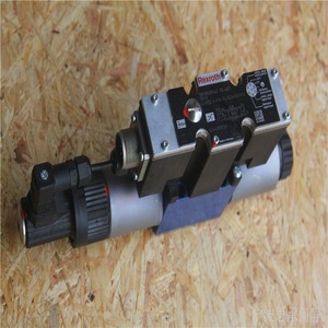 วาล์วปรับสัดส่วน Rexroth รุ่น 4WREE6V08-3X/V/24F1 350 บาร์ กระบอกไฮดรอลิกไฟฟ้า - Product Image 3
