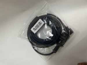 สายไฟเซอร์โวใหม่และของแท้ 100% รุ่น MR-JHSCBL10M-L - Product Image 1