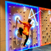Juegos de proyector interactivos AR Kinect Proyección de pared Escalada en roca Centro de juegos Sistema de escalada en roca