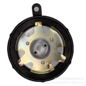 ฝาถังน้ำมันเชื้อเพลิง Liberation Iron รุ่น 1103C-010 สีดำ แบบปลดล็อค สำหรับอุปกรณ์เสริมรถบรรทุก - Product Image 2