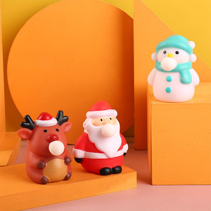 ของเล่นบีบฟองสบู่การ์ตูนคริสต์มาส ของเล่นบีบอัดนุ่มนิ่ม ของเล่นบีบโมจิ บรรเทาความเครียด ของชำร่วยงานปาร์ตี้คริสต์มาส - Product Image 3