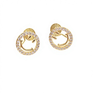 Boucles d'oreilles plaquées or 18 carats, motif spirale anti-moustiques, à clipser, pavé de zirconiums, visage souriant, cercle en cuivre, bijoux fantaisie, cadeau - Product Image 1