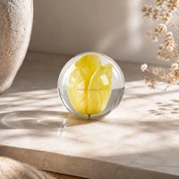 Ornement sphérique en résine fait main avec fleurs séchées, décoration florale de table en forme de tulipe