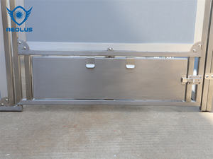 Kandang Anjing Klasik Luar Ruangan dengan Atap, Kandang Anjing Besar Berbunyi Rendah dan Baki Plastik - Product Image 3