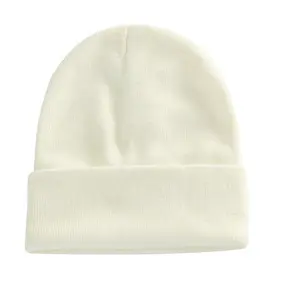 Il cappello lavorato a maglia della tavola leggera, l'etichetta tessuta, il cappello di lana, il cappello freddo possono essere ricamati con il logo, il timbro ricamato e l'immagine stampata