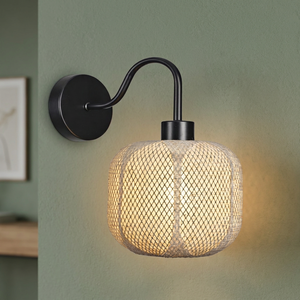 Lámpara de Pared Moderna de Hierro Negro con Pantalla de Ratán, E27 LED 2700K, Luz Blanca Cálida Suave, para Sala de Estar - Product Image 1