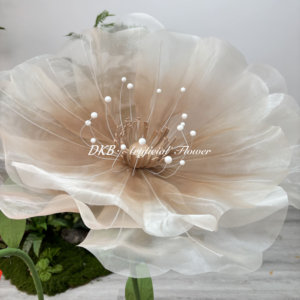 Flor de <span class=keywords><strong>Papel</strong></span> Gigante Decorativa Moderna para Fiestas <span class=keywords><strong>y</strong></span> Eventos, Flor Romántica con Soporte, Enorme Decoración de Lirio de los Valles Blanco - Product Image 4