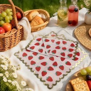 Serviettes en papier jetables imprimées fraises, en pâte de bois vierge, 2 plis, 4 volets, bord doré, pour fêtes et décorations d'anniversaire - Product Image 5