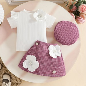 Ensemble trois pièces décontracté et respirant pour bébés filles de 0 à 3 <span class=keywords><strong>ans</strong></span> : <span class=keywords><strong>T</strong></span>-<span class=keywords><strong>shirt</strong></span> à manches courtes, jupe et béret avec motif - Product Image 3