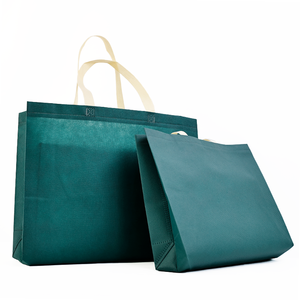 Tissu non tissé laminé de sac à poignée en gros de haute qualité avec logo personnalisé réutilisable <span class=keywords><strong>pour</strong></span> l'emballage des courses de chaussures d'épicerie - Product Image 4