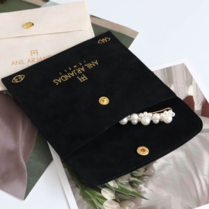 Empaque de Terciopelo con Logotipo Personalizado para Joyería, Bolsa de Microfibra Negra para Collares con Cierre de Botón a Presión, Contenedor para Joyas - Product Image 6