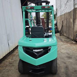 Montacargas Usados Diésel, Montacargas Pequeños Usados de 2 Toneladas, 2.5T, 3T, 3.5T con Motor Japonés Nissan ISUZU Mitsubishi, Precios de Montacargas - Product Image 2