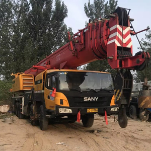 Grúa sobre Camión Usada Sany STC900T de 90 Toneladas, Excelente Estado Mecánico, Gran Resistencia, Operación Segura en Campo - Product Image 1