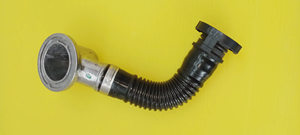 Tuyau de reniflard de super qualité 51.018025470 avec des pièces de camion de moteur de qualité durable à vendre par les exportateurs indiens - Product Image 3