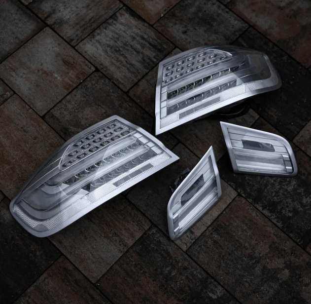 e92 335i tail lights