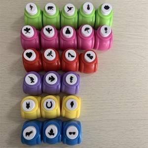 Perforateurs RACO <span class=keywords><strong>Mini</strong></span> pour enfants, cadeaux, <span class=keywords><strong>scrapbooking</strong></span>, artisanat de cartes faites à la main, perforation de trous, bricolage, fleurs, papier, feuille d'érable, étoile - Product Image 4