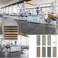 Certificat CE PVC WPC Cadre de panneau de porte 500-600 kg/h Extrudeuse en plastique directement du fabricant