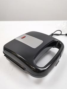 Couvercle fixe en acier inoxydable <span class=keywords><strong>pas</strong></span> <span class=keywords><strong>cher</strong></span> petit 2 tranches triangle plaque gaufrier <span class=keywords><strong>presse</strong></span> gril double face petit déjeuner <span class=keywords><strong>panini</strong></span> sandwich maker - Product Image 3