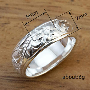 Q559 Fede Nuziale in Argento con Design Floreale, Anello Classico Unisex di Alta Qualità - Product Image 5