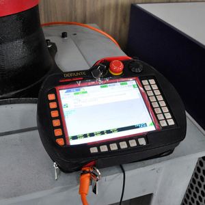 Équipement de soudage laser à fibre pour bras robotisé industriel, bras de soudage long, charge utile élevée, machine de soudage robotisée industrielle lourde - Product Image 5