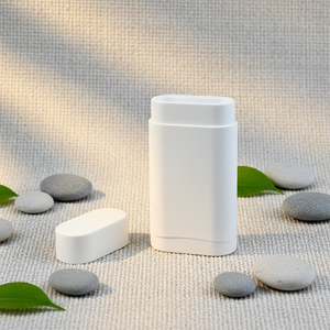 Bouteille de déodorant rechargeable en matériau PP doux au toucher Bouteille de <span class=keywords><strong>parfum</strong></span> solide en bâton de protection <span class=keywords><strong>solaire</strong></span> en plastique de 40g - Product Image 2