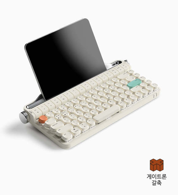 Whole sale B703 Wireless Mechanical Gaming Keyboard on Desk Dual Mode Backlit BT Wired Private Mold Patent Design CE RoHS FCC KC