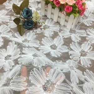 Новая ткань из 100% полиэстера с вышивкой пайетками и бисером, кружевная отделка, узор «Бегония», однотонная, для девочек, с PA-покрытием, напрямую от производителя - Product Image 3