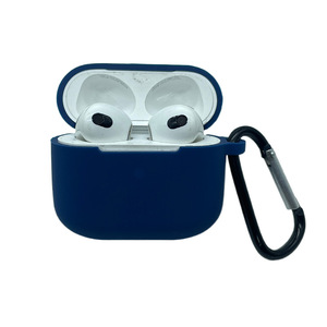 Étui pour écouteurs compatible avec <span class=keywords><strong>AirPods</strong></span> 4 / 3e génération, design monobloc en silicone, finition mate épaisse, couleur unie avec mousqueton - Product Image 1