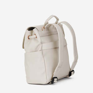 <span class=keywords><strong>Mochila</strong></span> <span class=keywords><strong>de</strong></span> Pañales <span class=keywords><strong>de</strong></span> Cuero PU <span class=keywords><strong>de</strong></span> Diseño Moderno 2026, Bolso <span class=keywords><strong>de</strong></span> Bebé <span class=keywords><strong>de</strong></span> Gran Capacidad con Bolsillo para Biberón, Bolso <span class=keywords><strong>de</strong></span> Viaje Impermeable para Mamá - Product Image 3