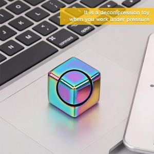 Desktop Metal Fidget Spinner Magic Cube <span class=keywords><strong>Anti</strong></span> kecemasan fokus 4-in-1 mainan sensorik untuk anak laki-laki & perempuan dewasa - Product Image 5