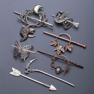 Horquilla para el cabello de estilo gótico nórdico con cuernos de ciervo, piedra de luz de luna, hoja de arce y nudo celta vikingo vintage nórdico - Product Image 1
