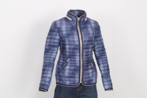 Veste d'hiver courte de haute qualité pour femmes Logo personnalisable Vêtements d'extérieur coupe-vent pour femmes - Product Image 6