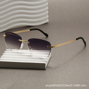 Lunettes de soleil sans monture, monture en métal doré, verres en PC, protection UV385, design unisexe et tendance - Product Image 5