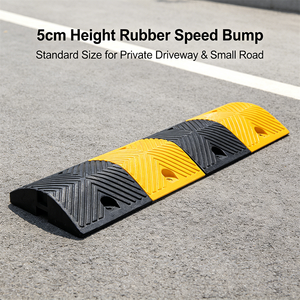 Reductor de velocidad de goma de 50 mm de altura, tamaño estándar para entradas privadas y caminos pequeños - Product Image 1