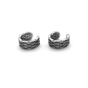 Pendientes de Clip yunnique con Forma Geométrica de Acero de Titanio, Joyería de Moda Unisex Otoño 2024 - Product Image 2