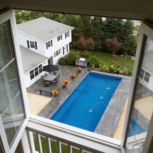 Piscina Rústica con Borde de Piedra Natural y Plataforma de Madera, Piscina de Fibra de Vidrio Grande para Hotel, a Prueba de Fugas - Product Image 2