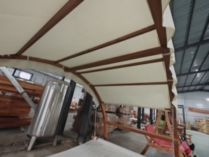 Hamaca Columpio de madera maciza ajustable y duradera de 550 libras de capacidad con dosel para césped, patio, junto a la piscina, terraza, jardín, patio trasero - Product Image 4