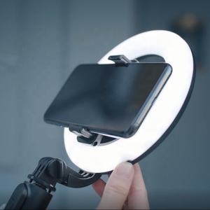 <span class=keywords><strong>Q07</strong></span> Perche à <span class=keywords><strong>Selfie</strong></span> Trépied pour Téléphone avec Anneau Lumineux de 6 Pouces, Support Vidéo Vlog, Alimentation par Batterie, Fonction Pliable - Product Image 4