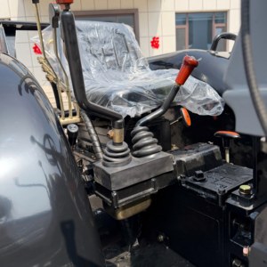 Tractor Agrícola con Certificación Europea, Rendimiento Seguro, Ampliamente Exportado al <span class=keywords><strong>Mercado</strong></span> Agrícola Europeo - Product Image 6